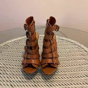 Caramel peep toe sandal heel